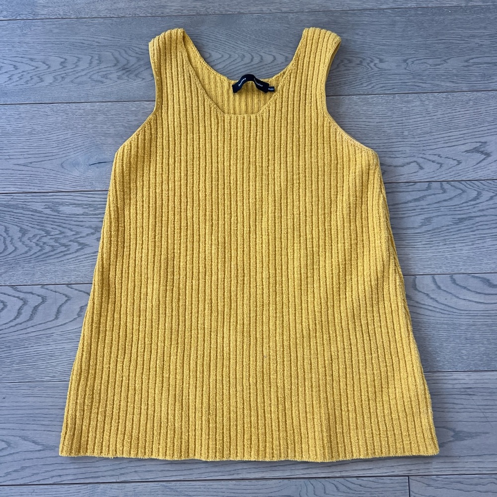 Proenza Schouler women’s yellow knit tank top with scoop neck size medium chic